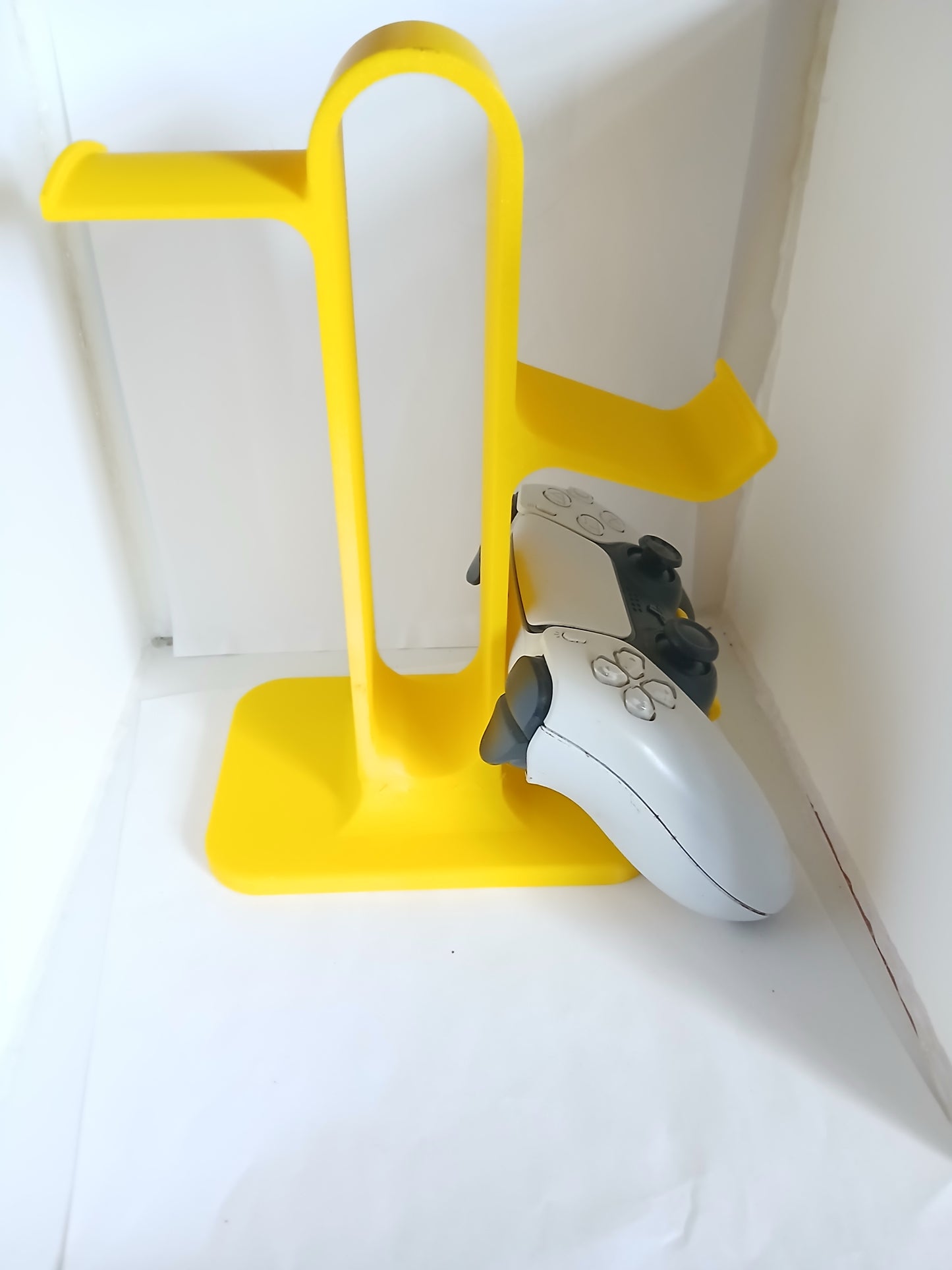 Tall controller stand - 2 controllers , one headset/ 3 controller controller stand
