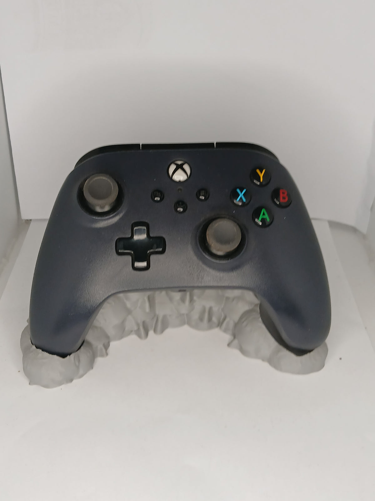 Emperor style Universal controller stand