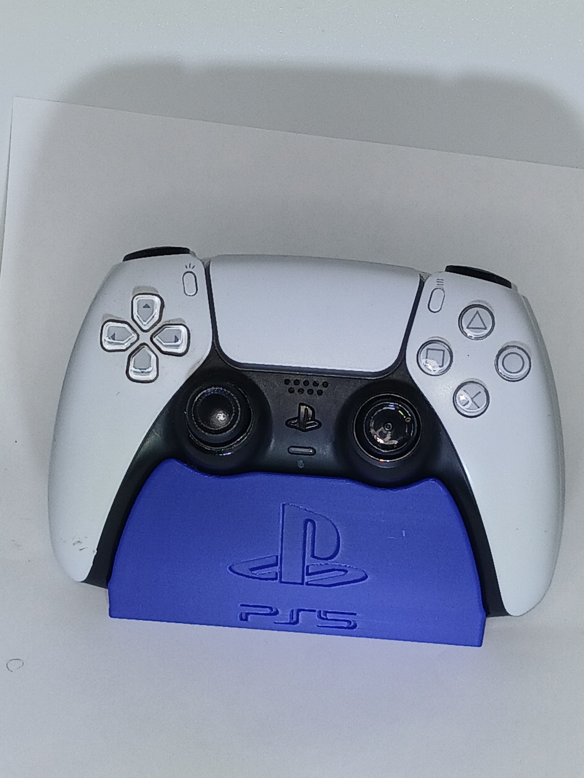 Simple PS5 controller stand