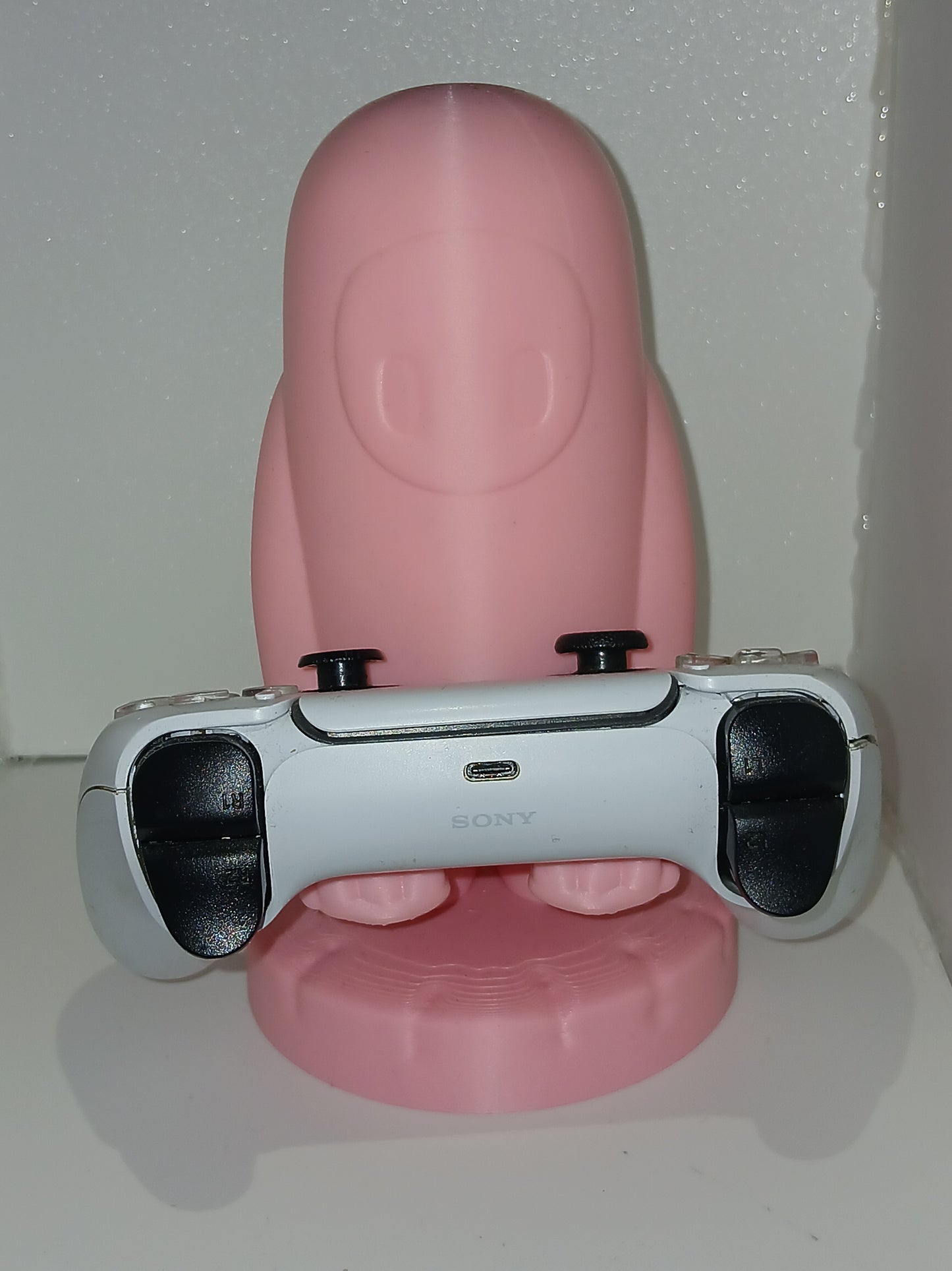 Fall guys inspired custom controller stand for Playstation 5