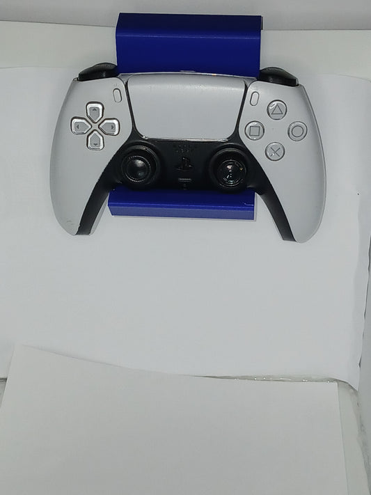 Simple side loader controller and headphone stand for PS5