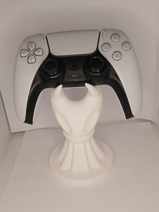 Silksong style universal controller stand