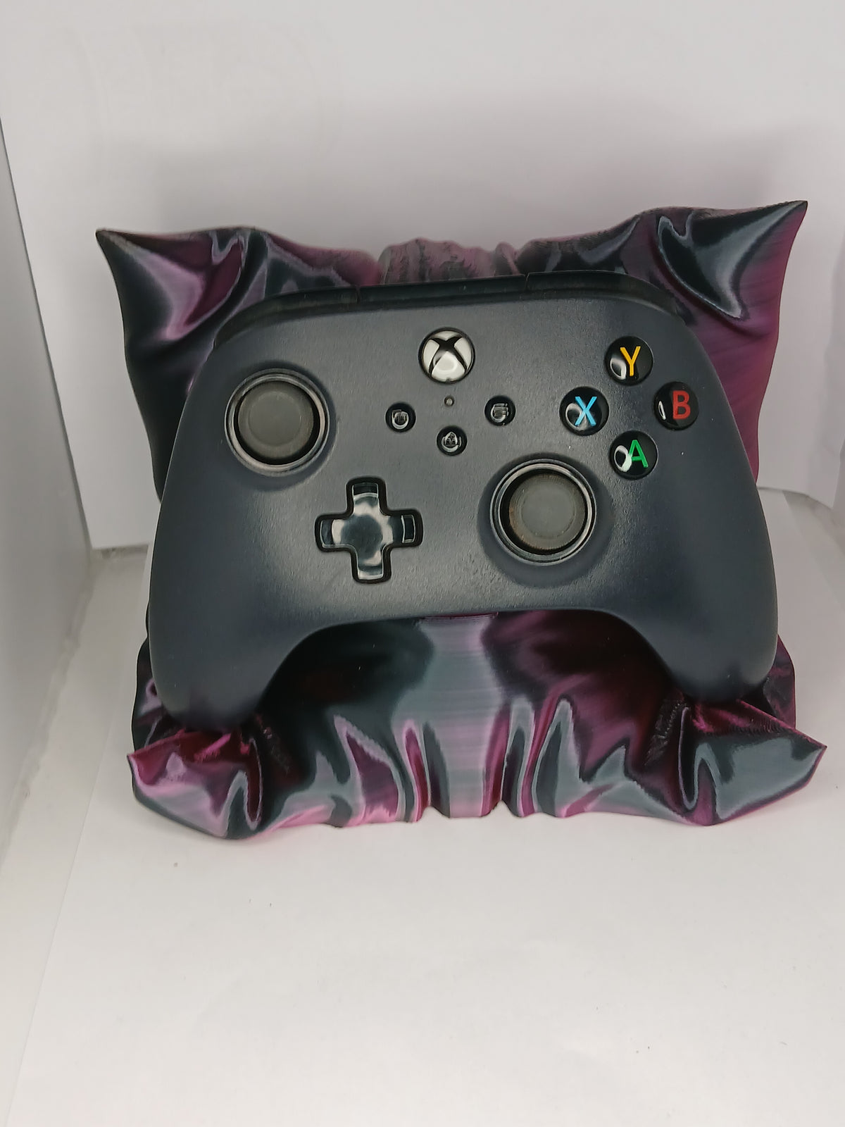 Pillow style controller stand