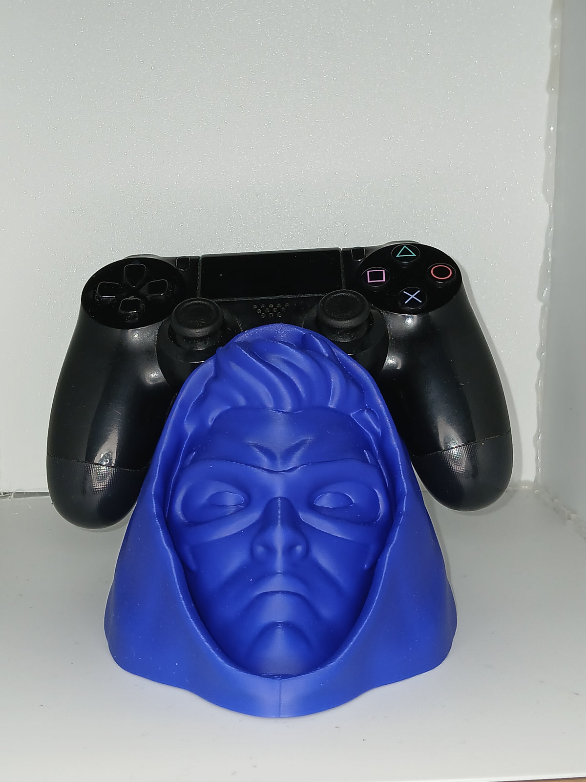 Robin style PS5 controller stand from the dark city collection
