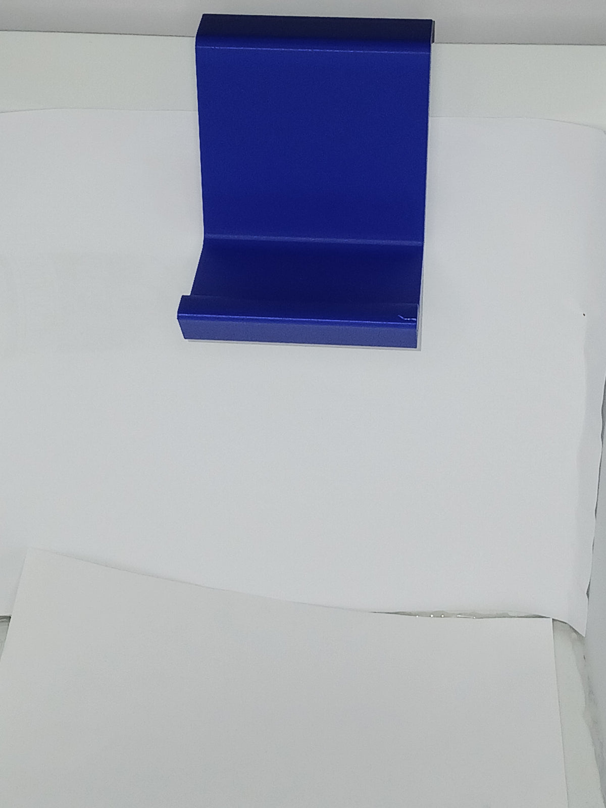 Simple side loader controller and headphone stand for PS5