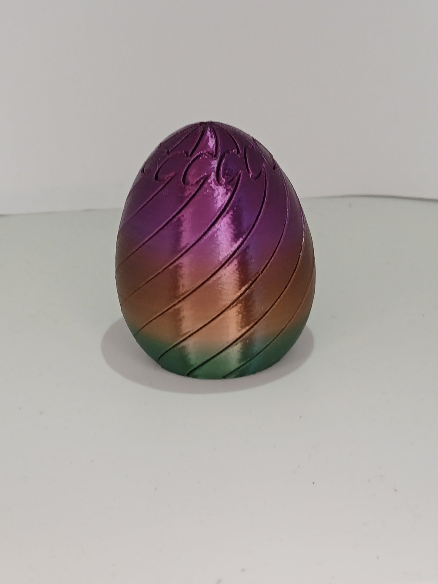 Meet the Twisty Fidget Egg