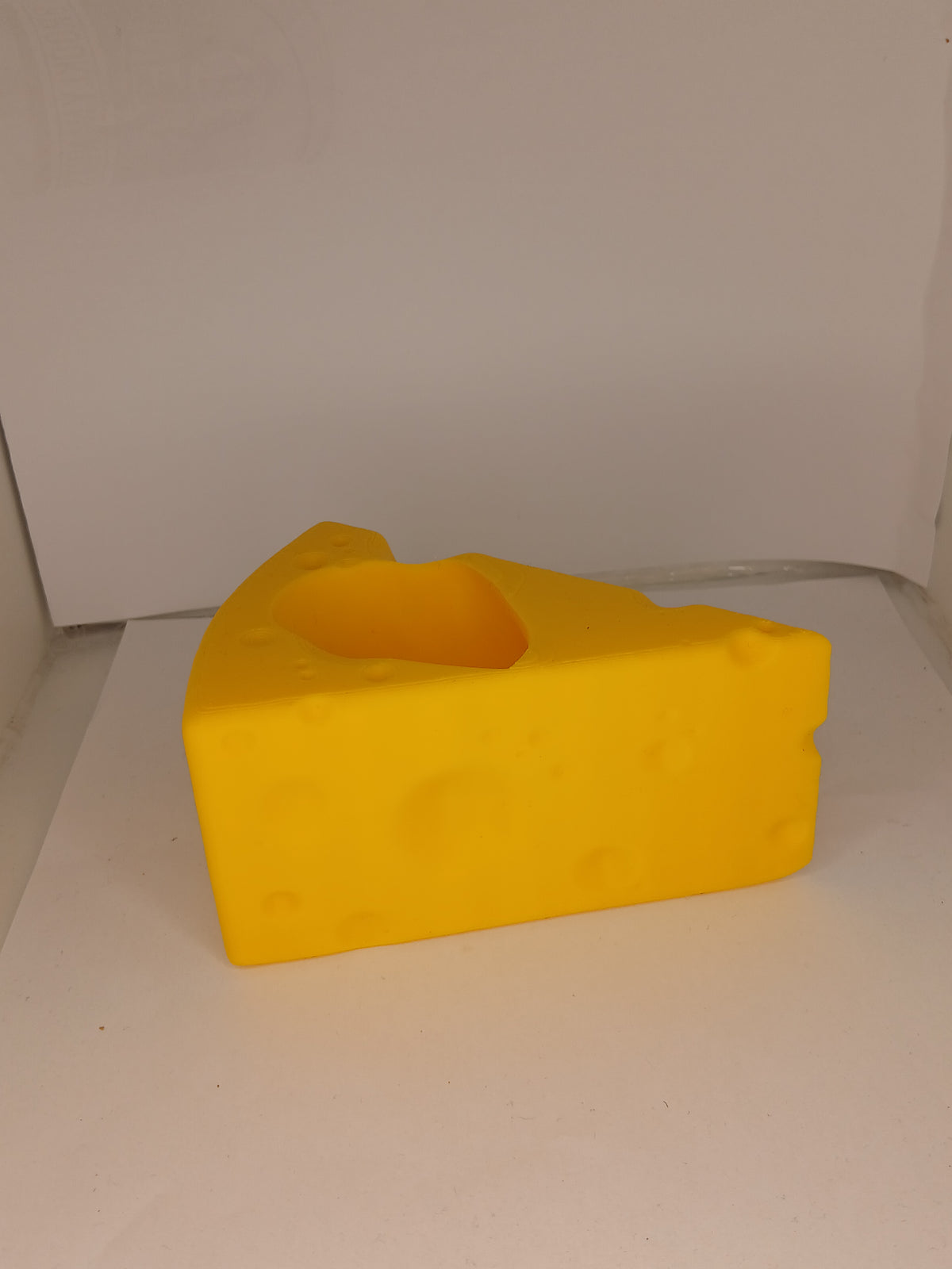 Slice of cheese style controller stand for Xbox One