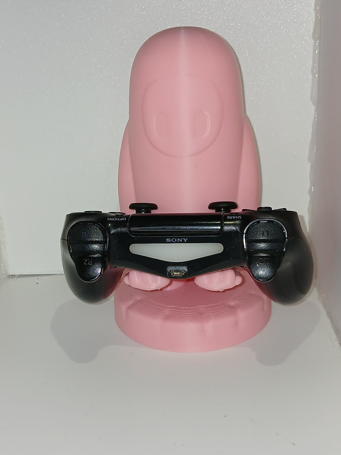 Fall guys inspired custom controller stand for Playstation 5