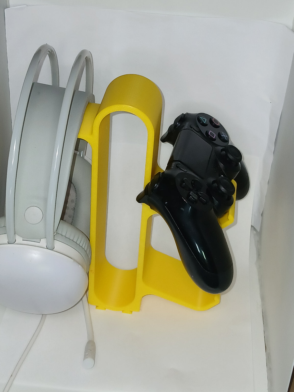 Universal Game Controller & Headphone Stand - Dual Gaming Desk Organizer