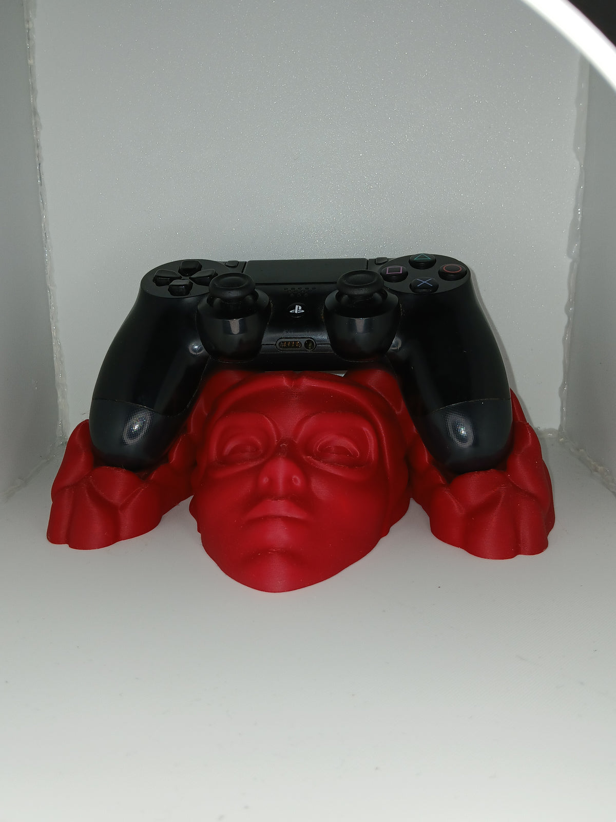 Harley Quinn style universal controller stand