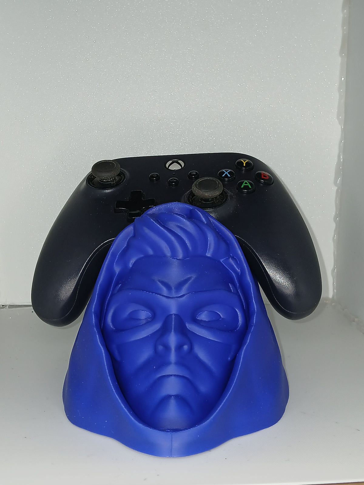 Robin style PS5 controller stand from the dark city collection