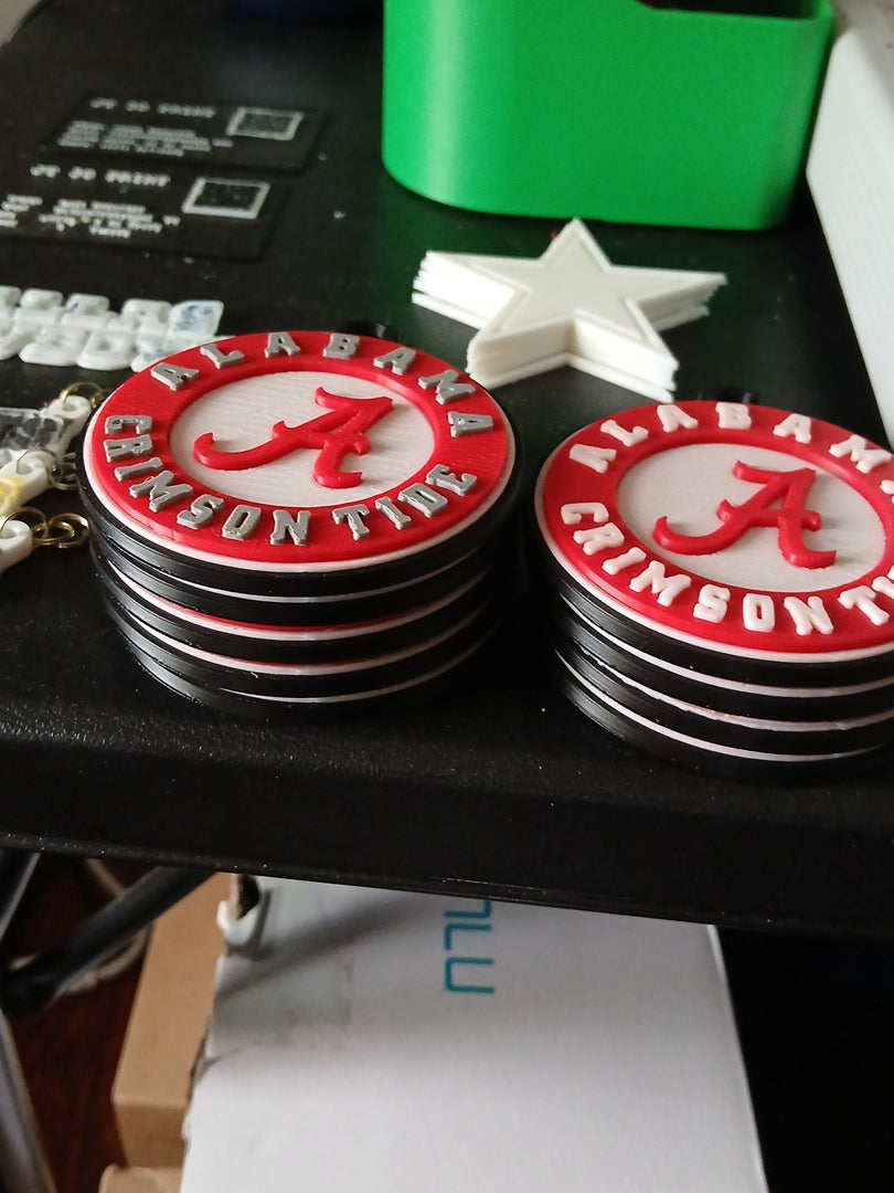 Single sided keychain medallion with keyring (fully customizable)