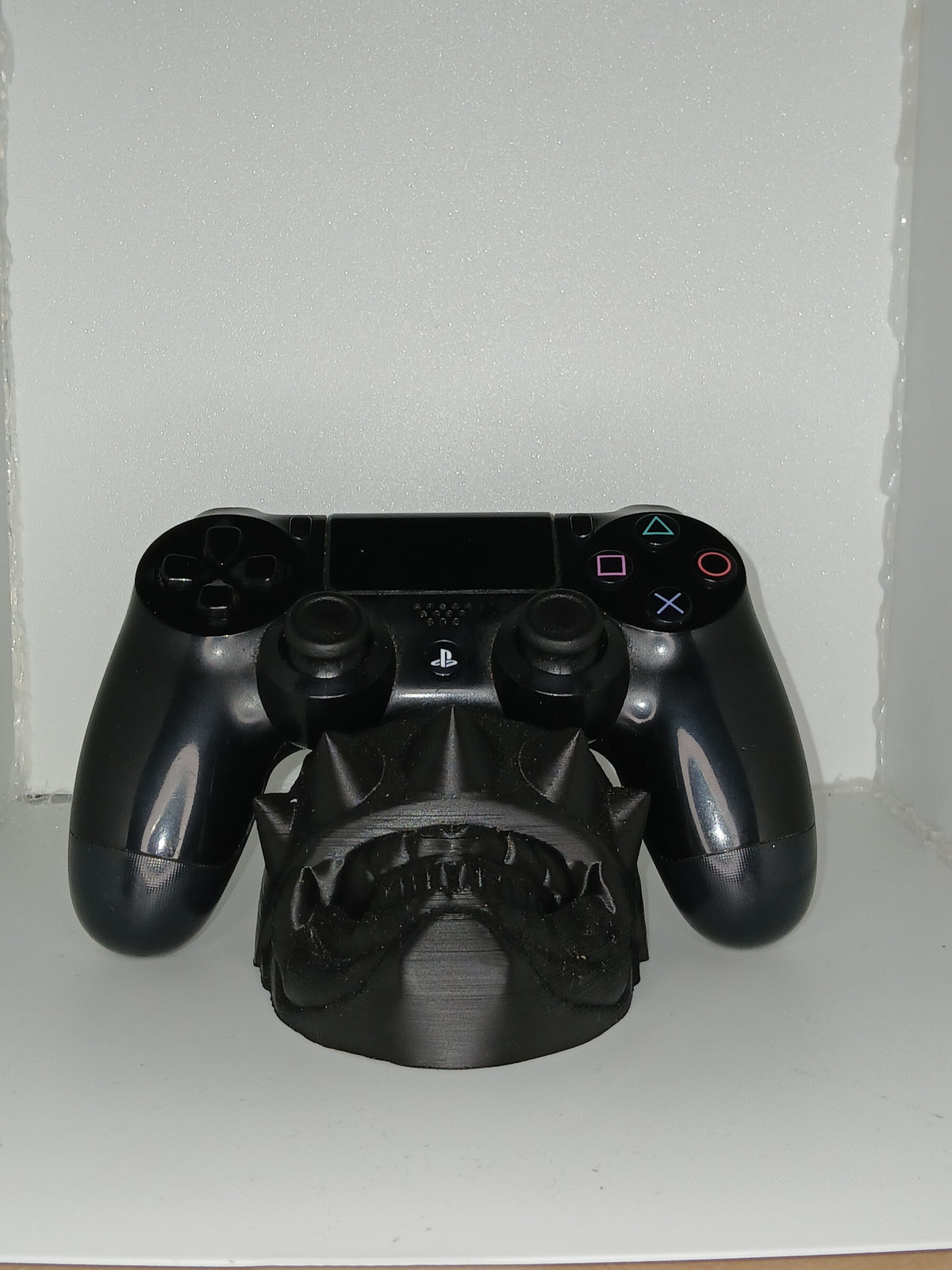 The bat who laughs style controller stand
