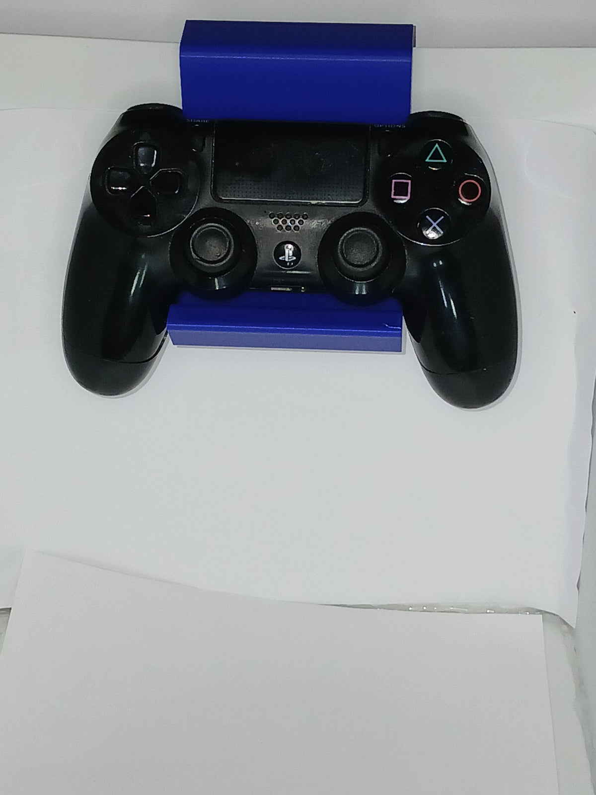 Simple side loader controller and headphone stand for PS5