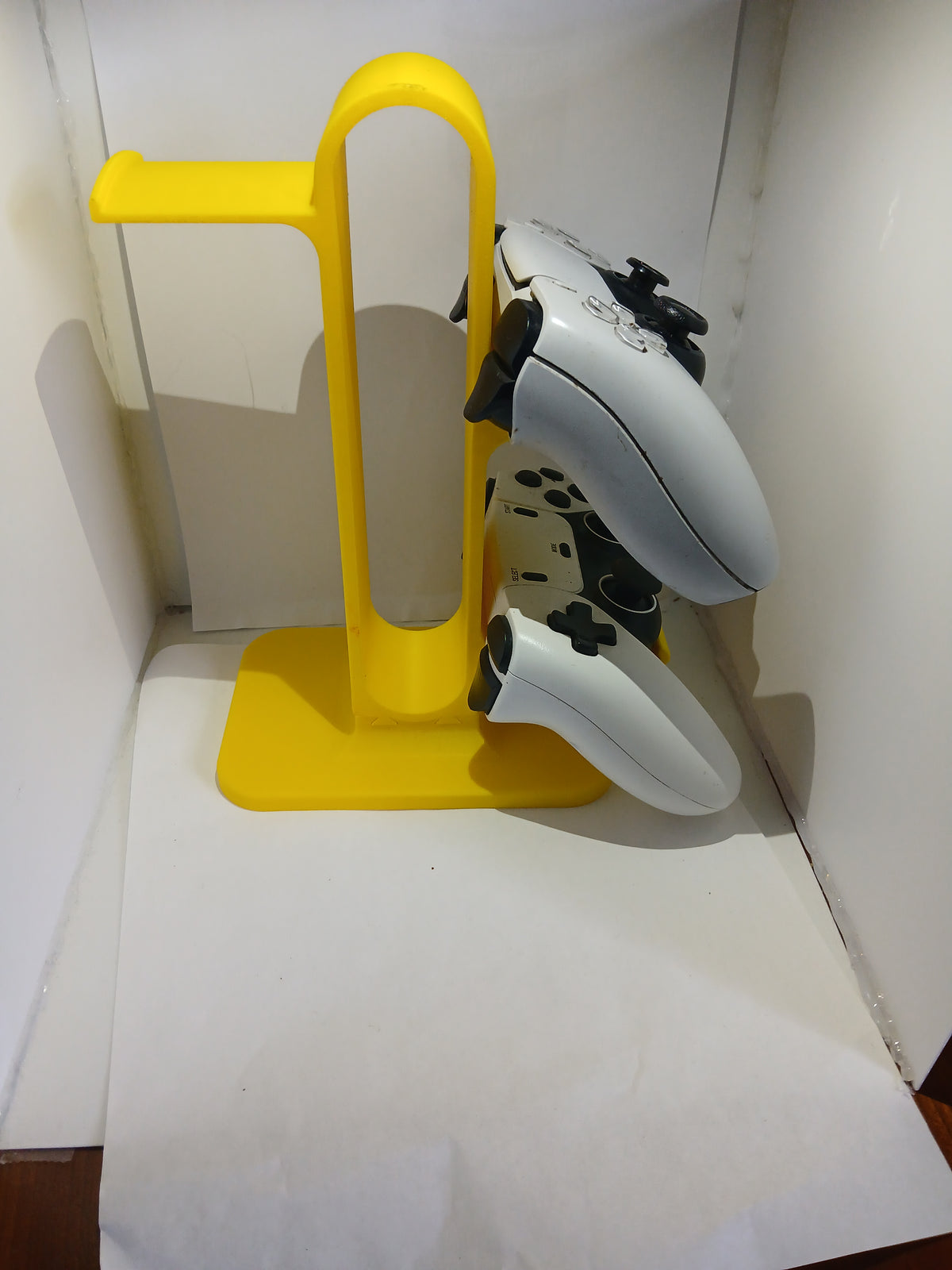 Universal Game Controller & Headphone Stand - Dual Gaming Desk Organizer