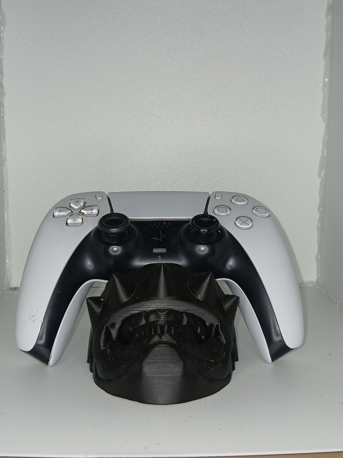 The bat who laughs style controller stand