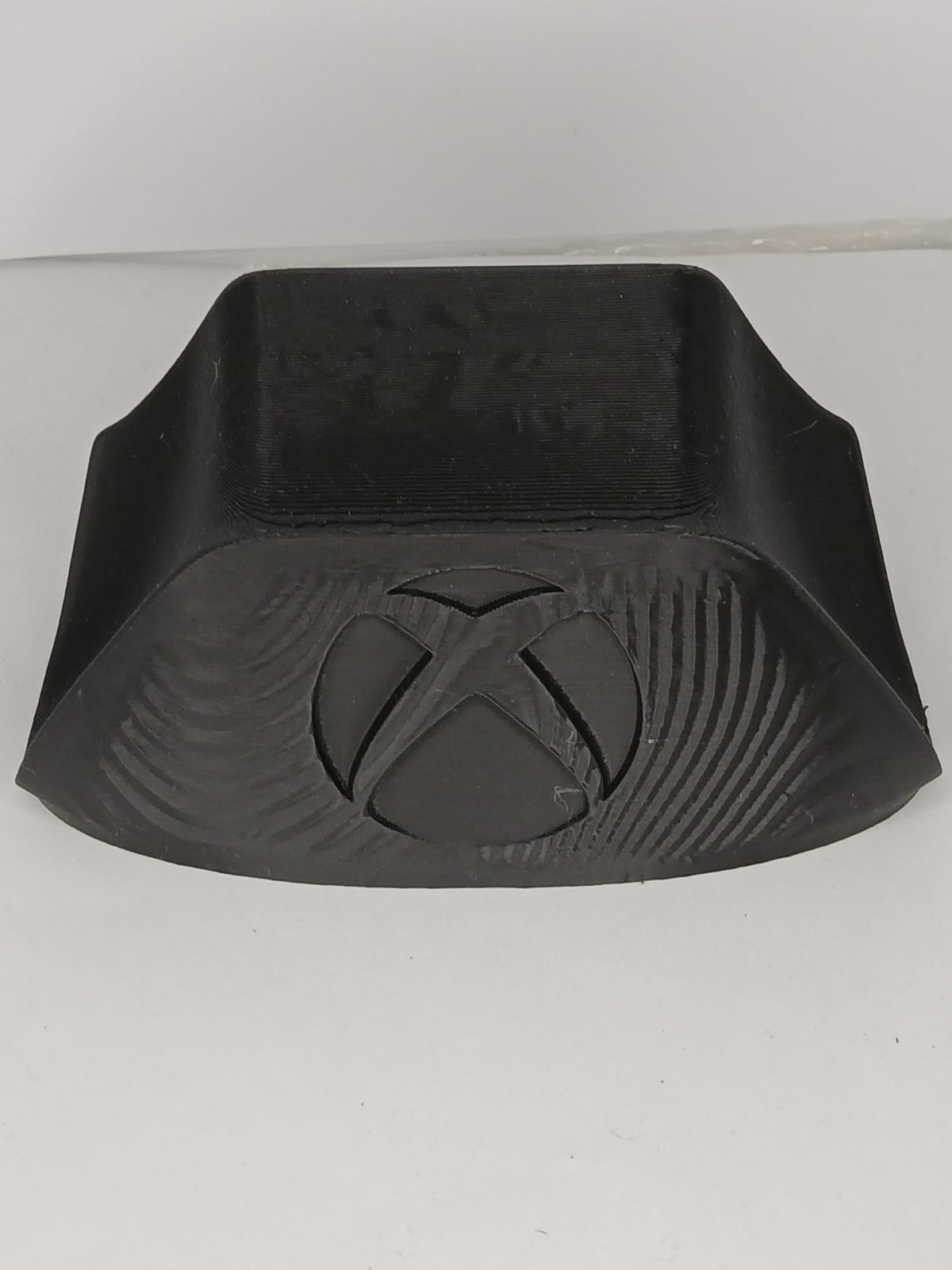 Minimalist style controller stand for Xbox