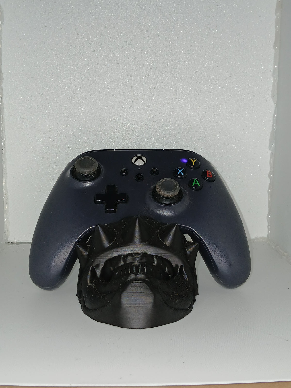The bat who laughs style controller stand